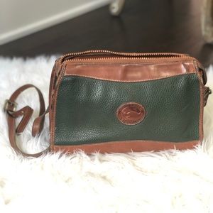 Vintage Dooney & Bourke green & tan crossbody bag